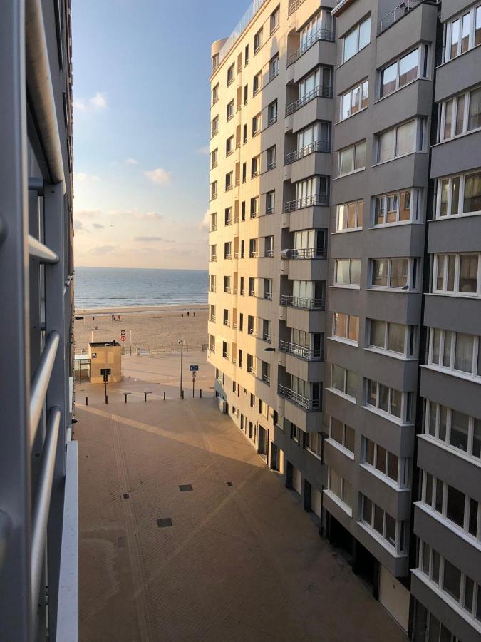 Portofino - Luxe Appartement Met Lateraal Zeezicht Ostende Kültér fotó